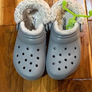 CROCS Gray Fuzzy Lined Clogs